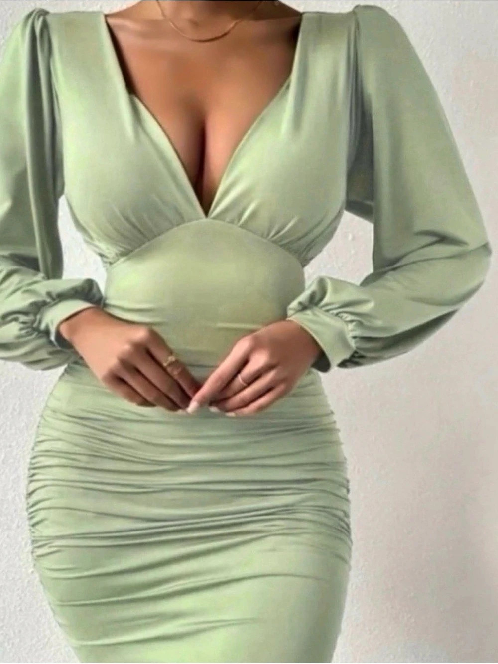 Ruched Long Sleeve Mini Dress in Green Like New